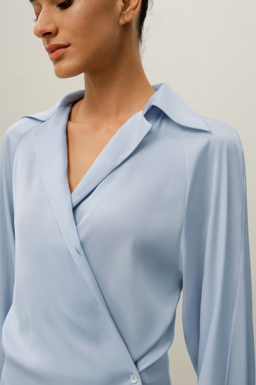 Camisa de Seda Multiposicional
