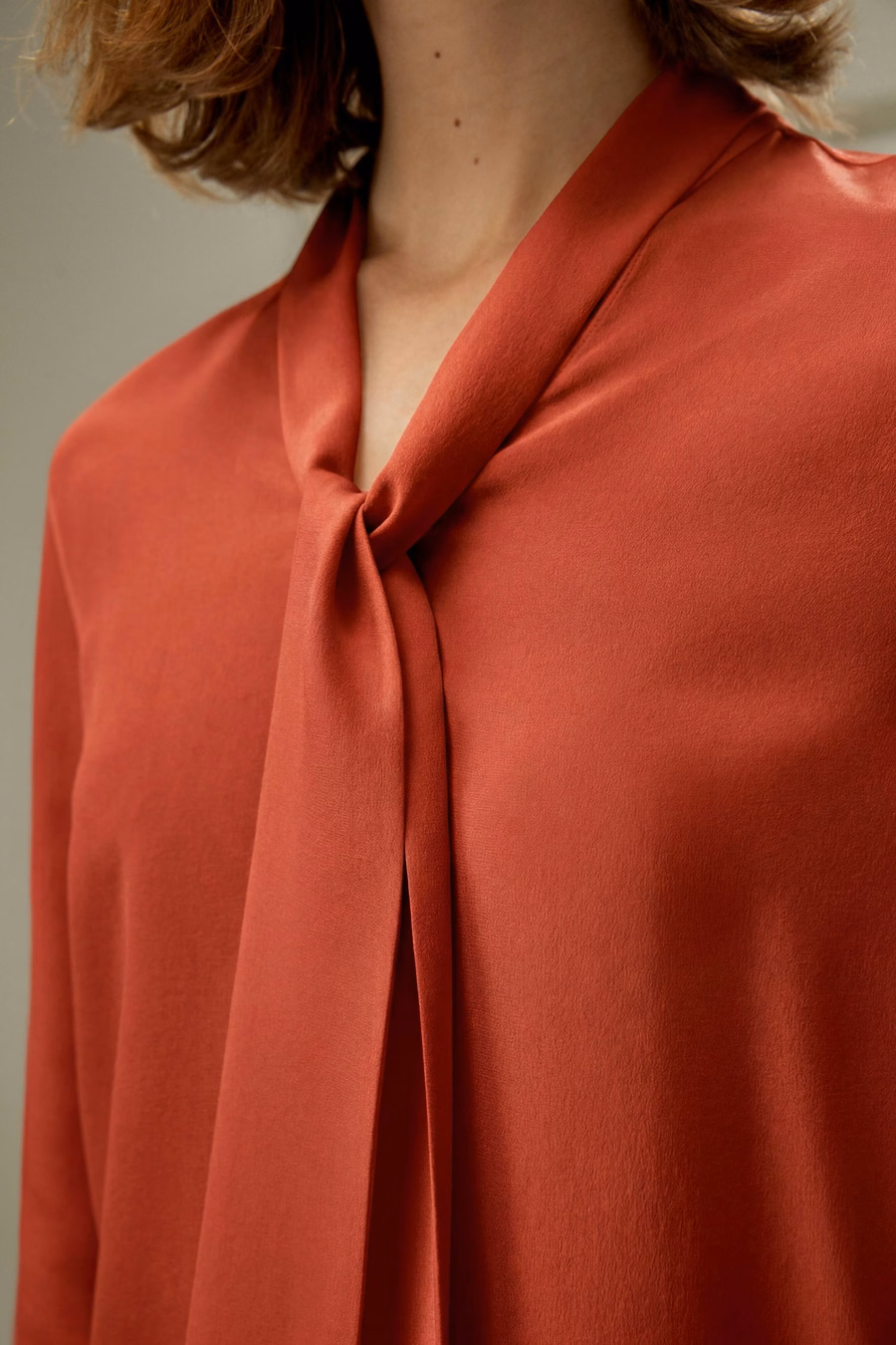 Blusa con Lazo de Seda
