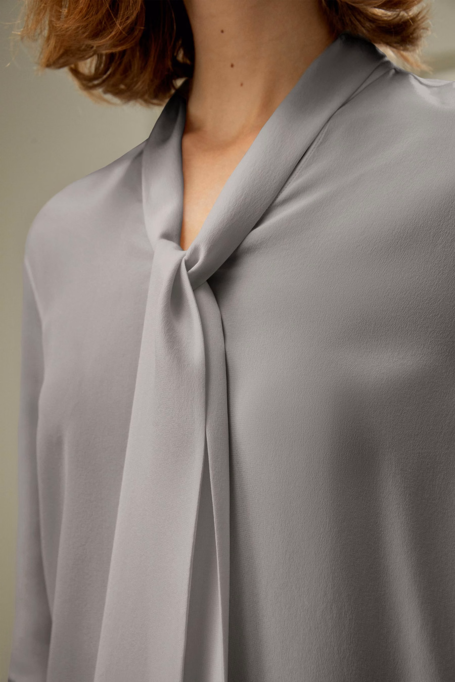 Blusa con Lazo de Seda