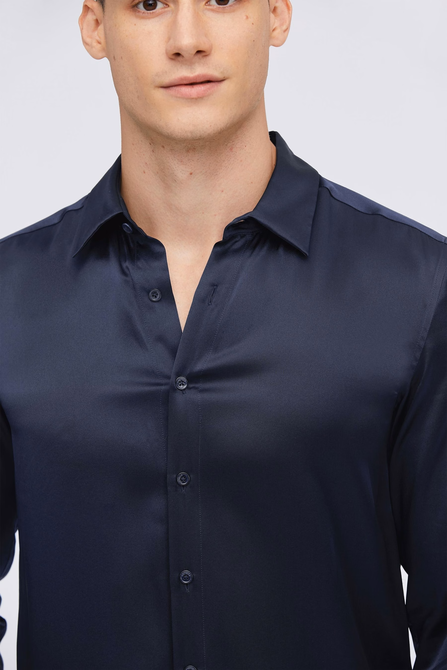 Camisa básica de seda de morera para hombres