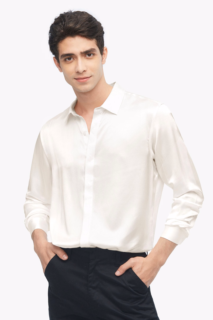 Camisa clásica de seda de manga larga para hombres