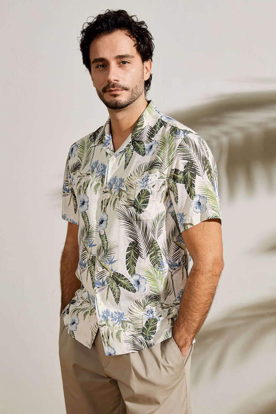 Camisa Tropical de Crucero Hawaiana