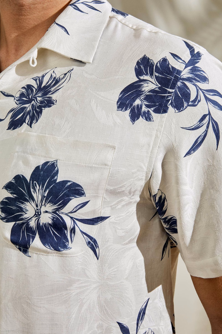 Camisa de Lirio de Crucero hawaiano
