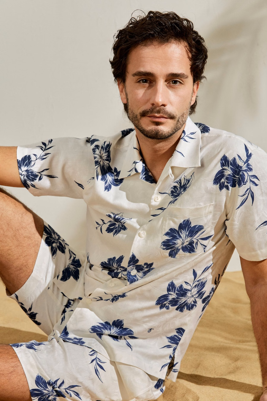 Camisa de Lirio de Crucero hawaiano