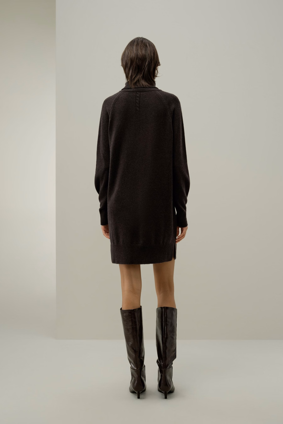 Vestido de suéter de cuello alto de lana y cachemira