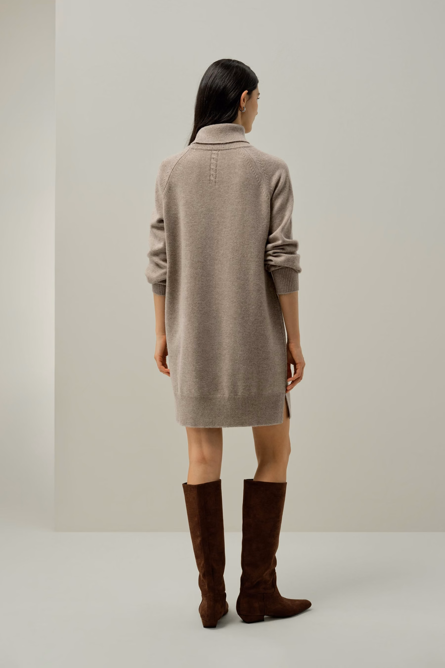 Vestido de suéter de cuello alto de lana y cachemira