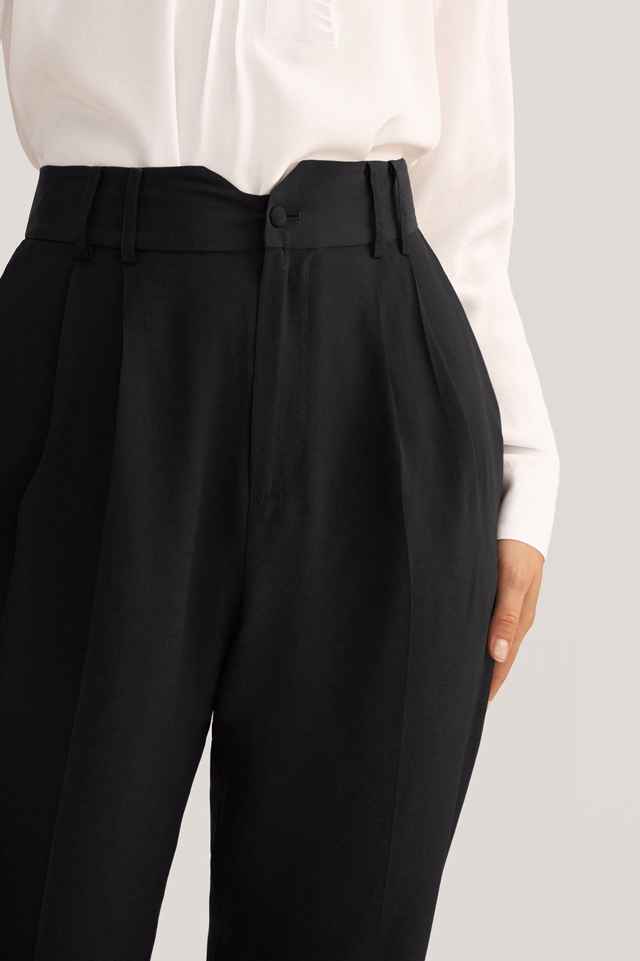 Pantalones de Seda Ajustados y Con Forma