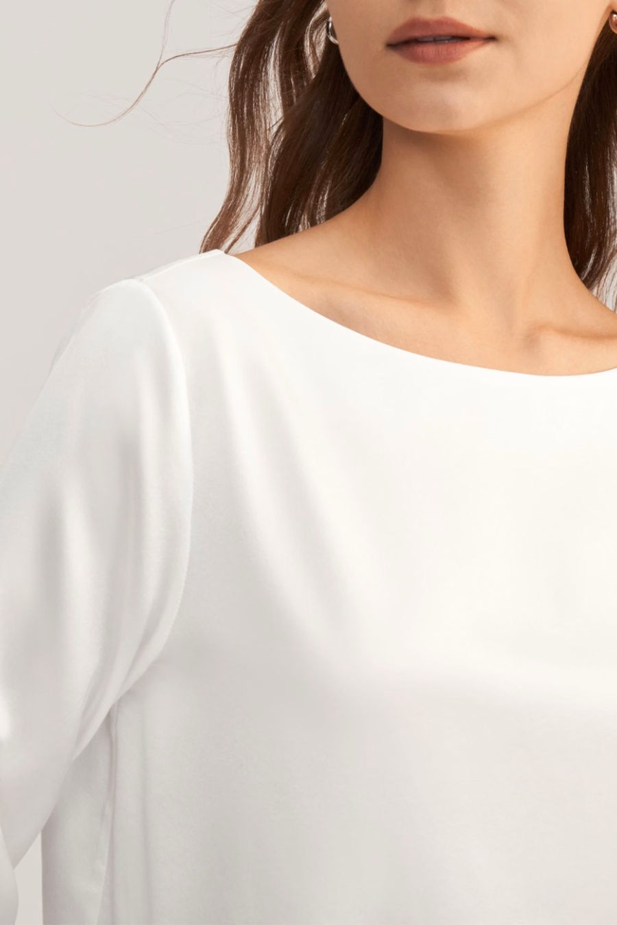 Blusa de seda con cuello barco de 3/4 de manga