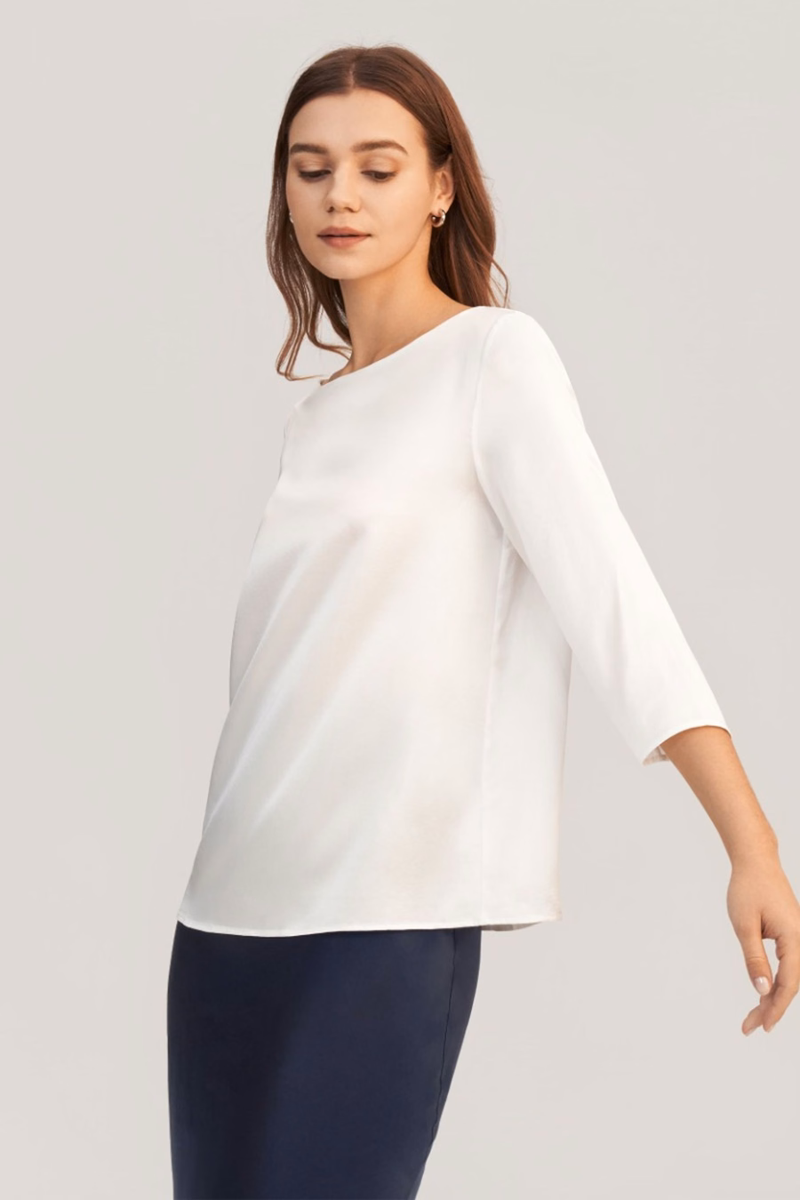 Blusa de seda con cuello barco de 3/4 de manga