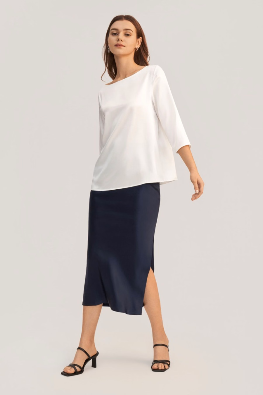 Blusa de seda con cuello barco de 3/4 de manga