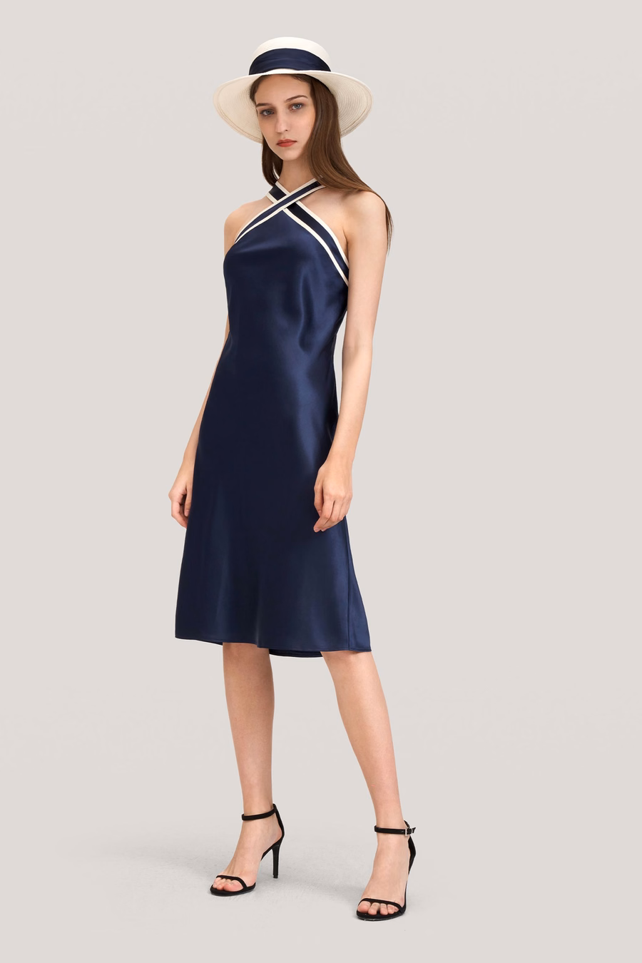 Vestido Halter de Seda Camelia Brillante