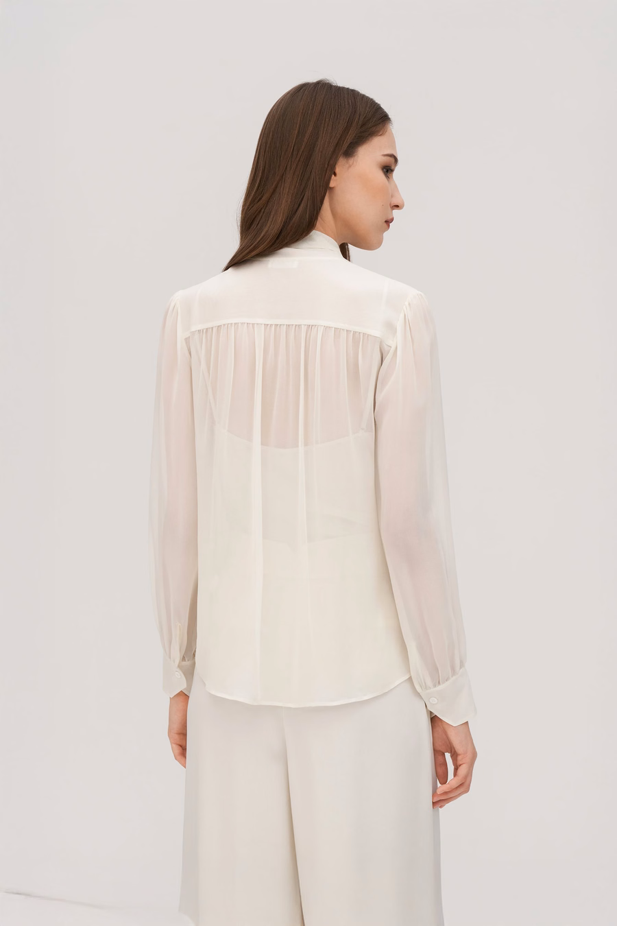 Blusa de Seda Jazmín con Pajarita