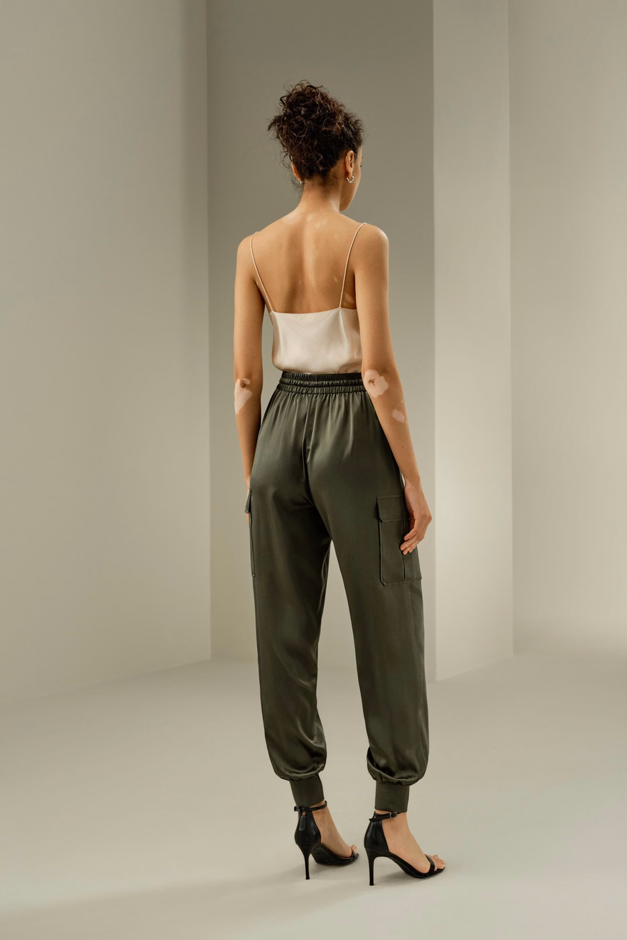 Pantalones de seda Safari