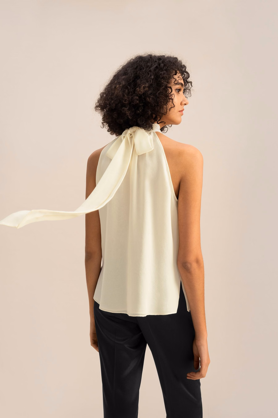 Top de Cuello Halter de Seta Georgette