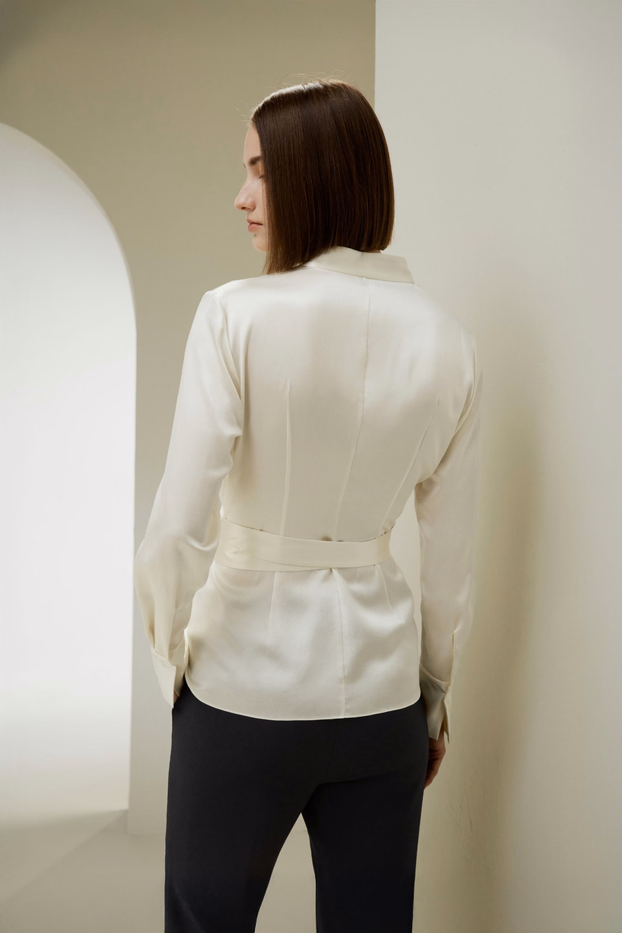 Blusa envolvente de seda