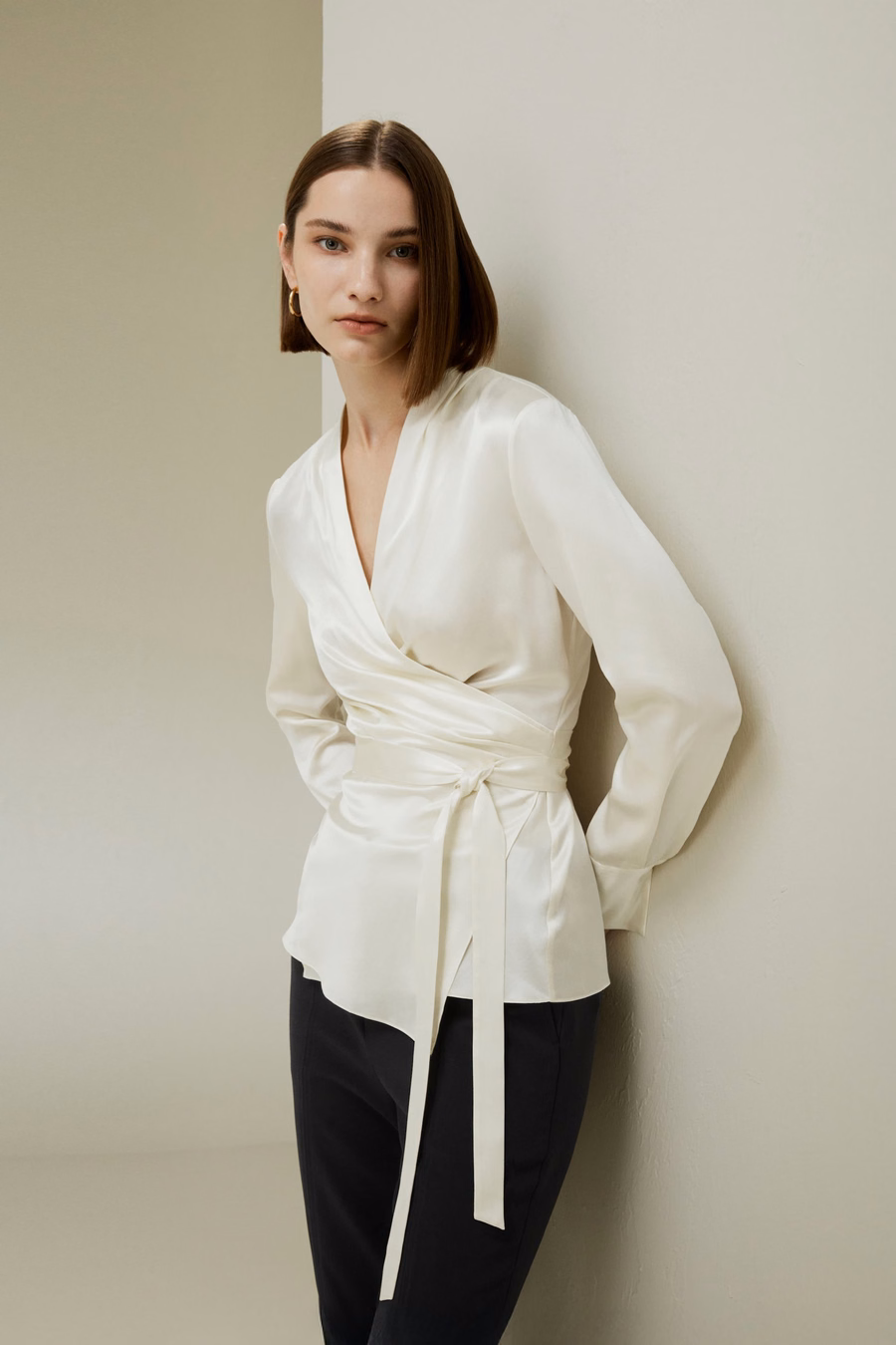Blusa envolvente de seda