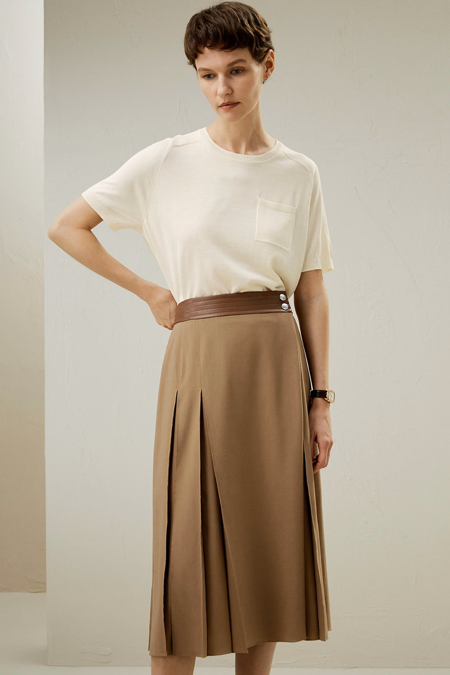 Falda midi envolvente de lana merina