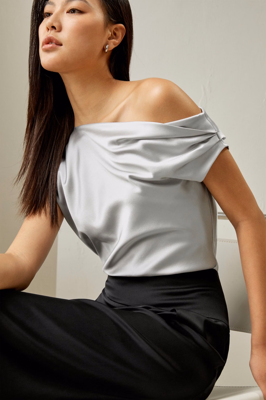 Top de Seda con Cuello Barco