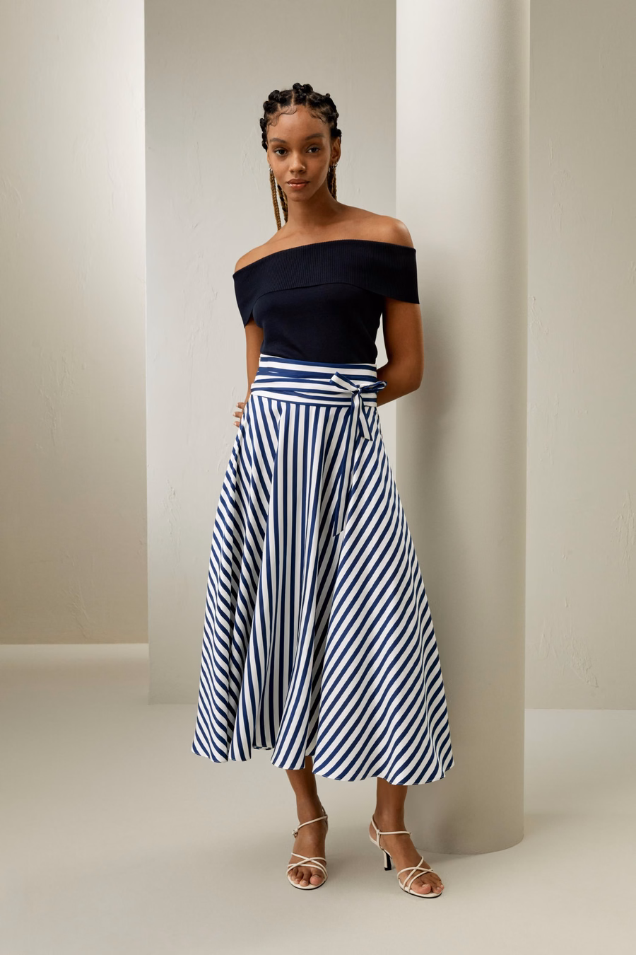 Falda midi de seda a rayas