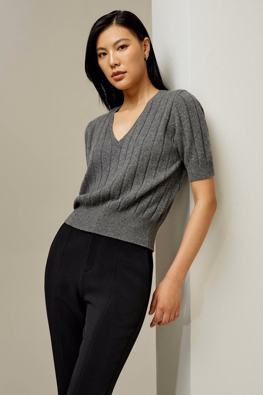 Camisa de Cachemira con Cuello en V