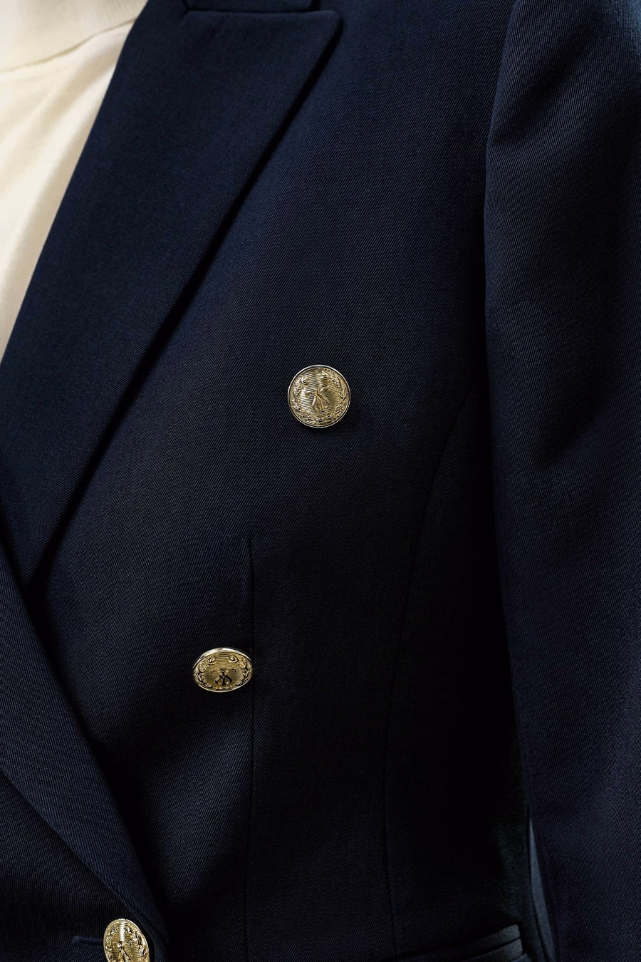 Blazer ajustado de doble botonadura