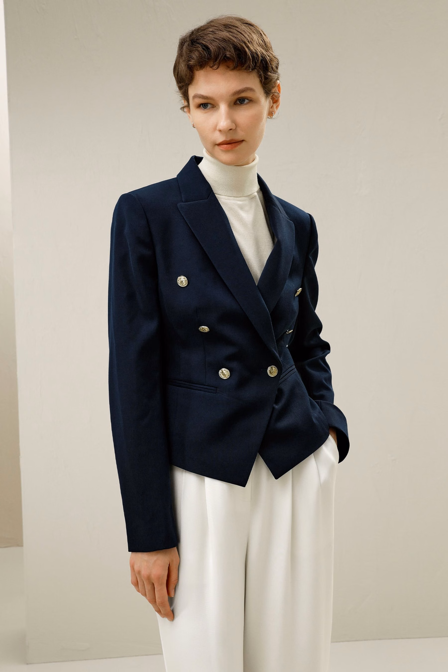 Blazer ajustado de doble botonadura
