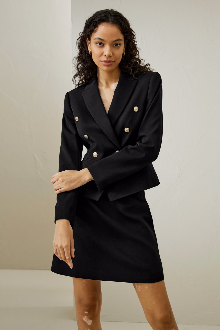 Blazer ajustado de doble botonadura
