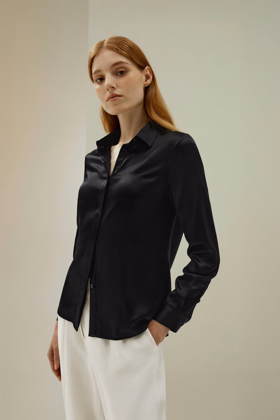 Camisa de Seda con Tapeta Oculta Básica