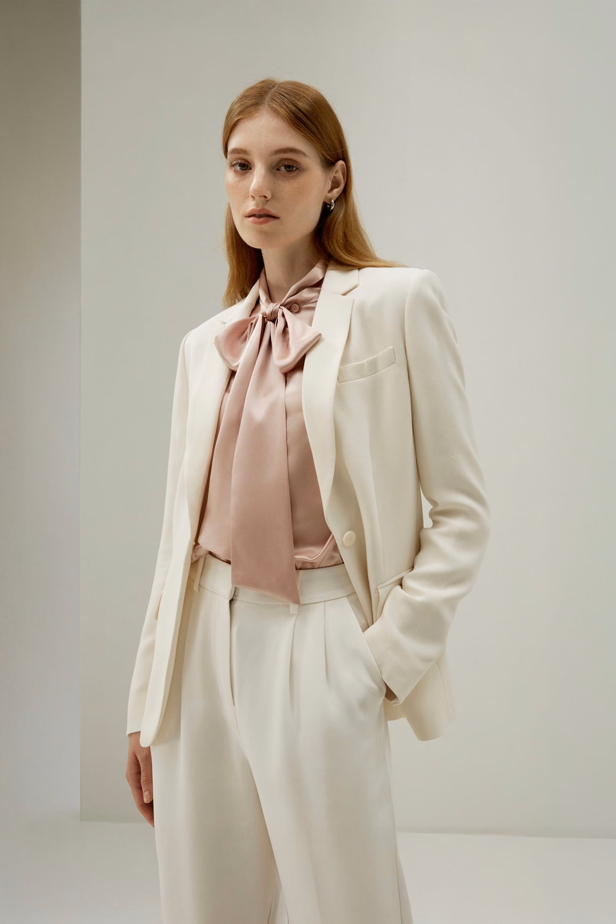 Mujer Blusa de Seda con Pajarita