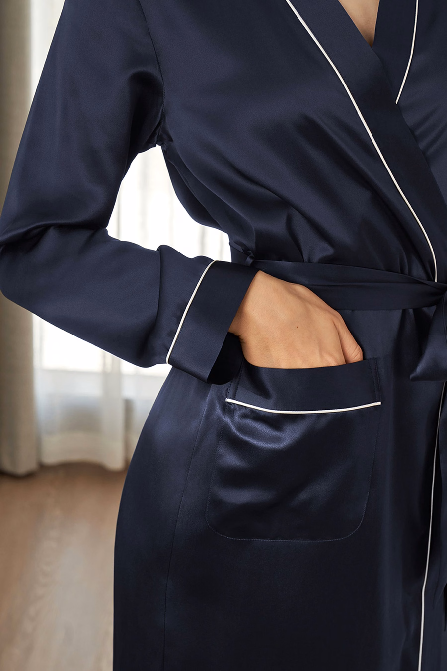 Ropa de Seda Completa Contra Trim y Largo