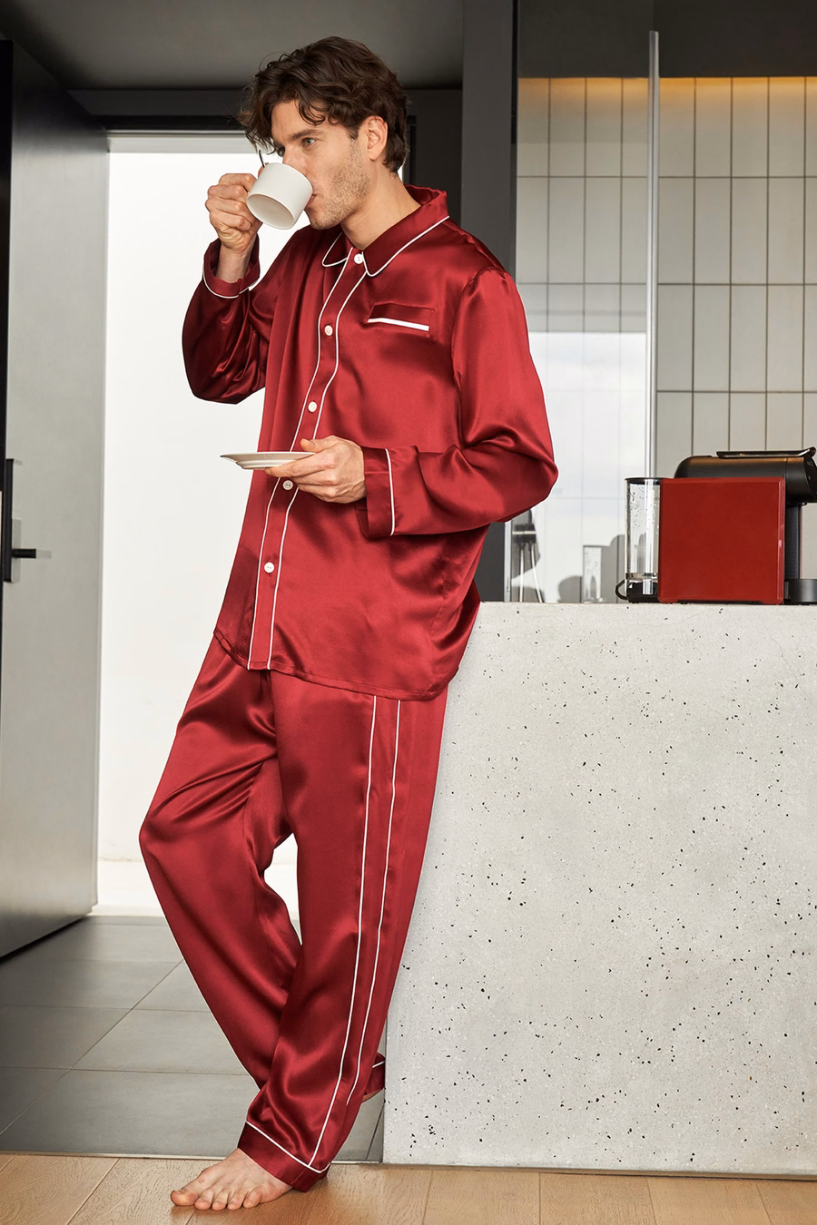 Conjunto de Pijamas de Seda Único con Ribete Doble