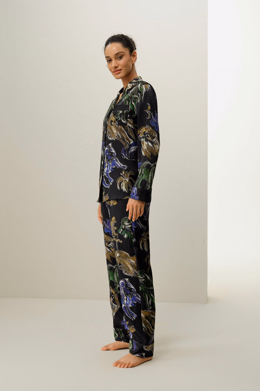 Conjunto de Pijama Clásico de Seda del Signo Zodiacal Leo