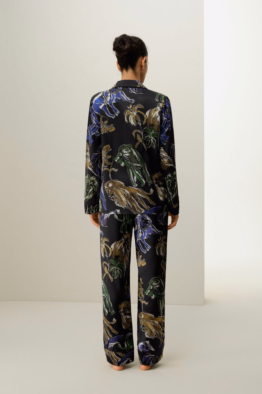 Conjunto de Pijama Clásico de Seda del Signo Zodiacal Leo