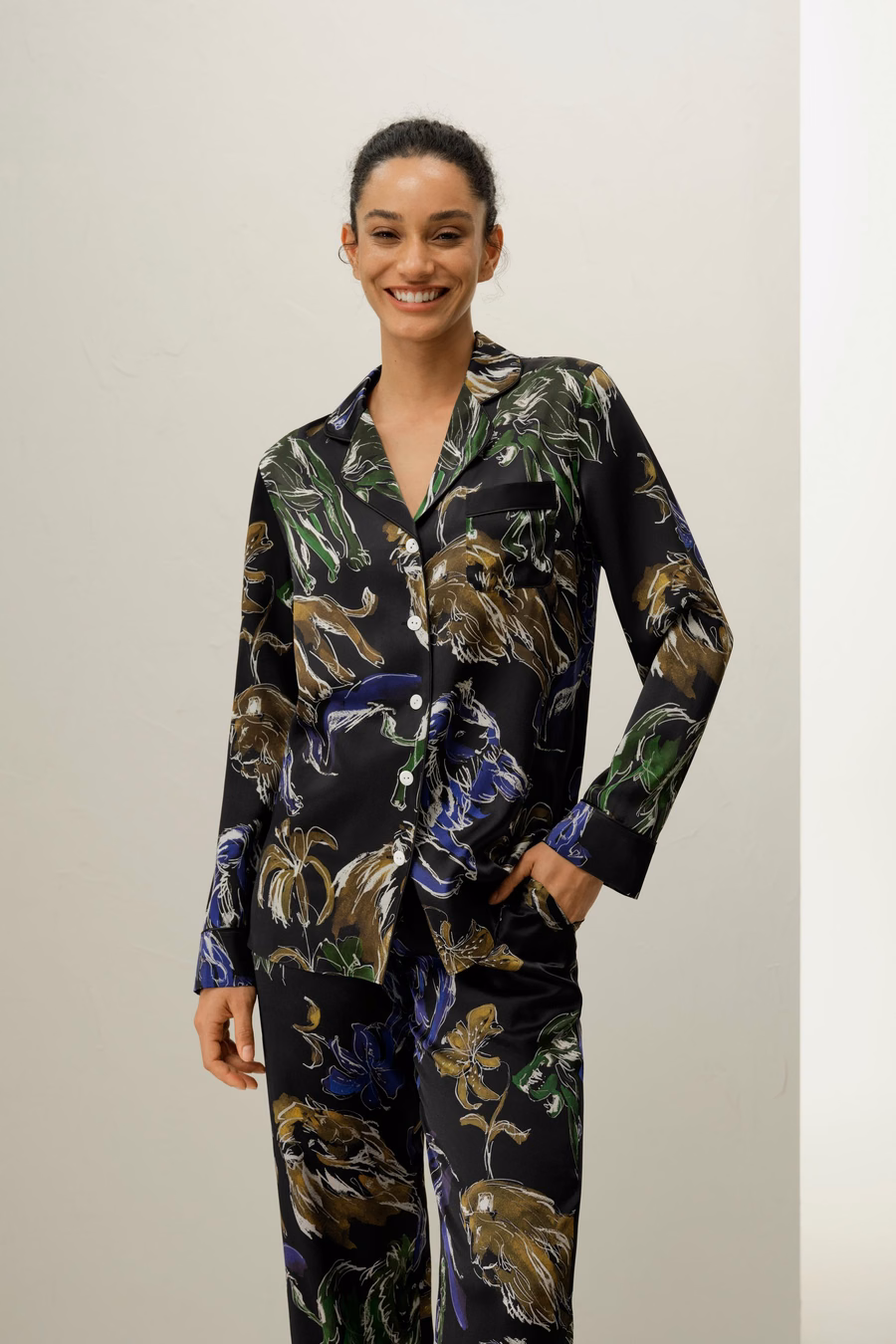 Conjunto de Pijama Clásico de Seda del Signo Zodiacal Leo