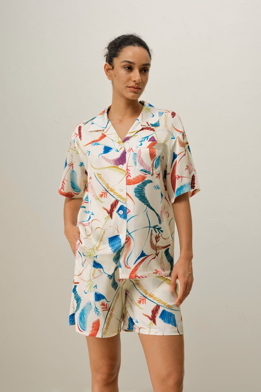 Conjunto de pijama corto de seda del signo Sagitario
