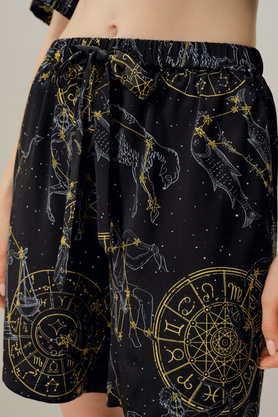 Conjunto corto de pijama de seda Virgo Zodiac