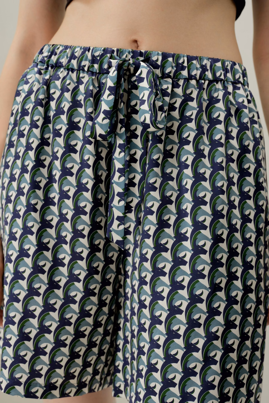 Conjunto de pijama corto de seda del signo Tauro