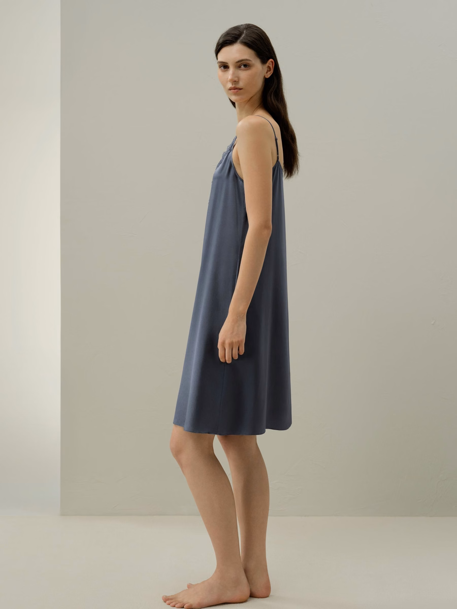 Luna Vestido Slip de Seda Lavable con Encaje