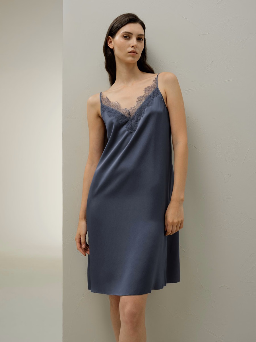 Luna Vestido Slip de Seda Lavable con Encaje