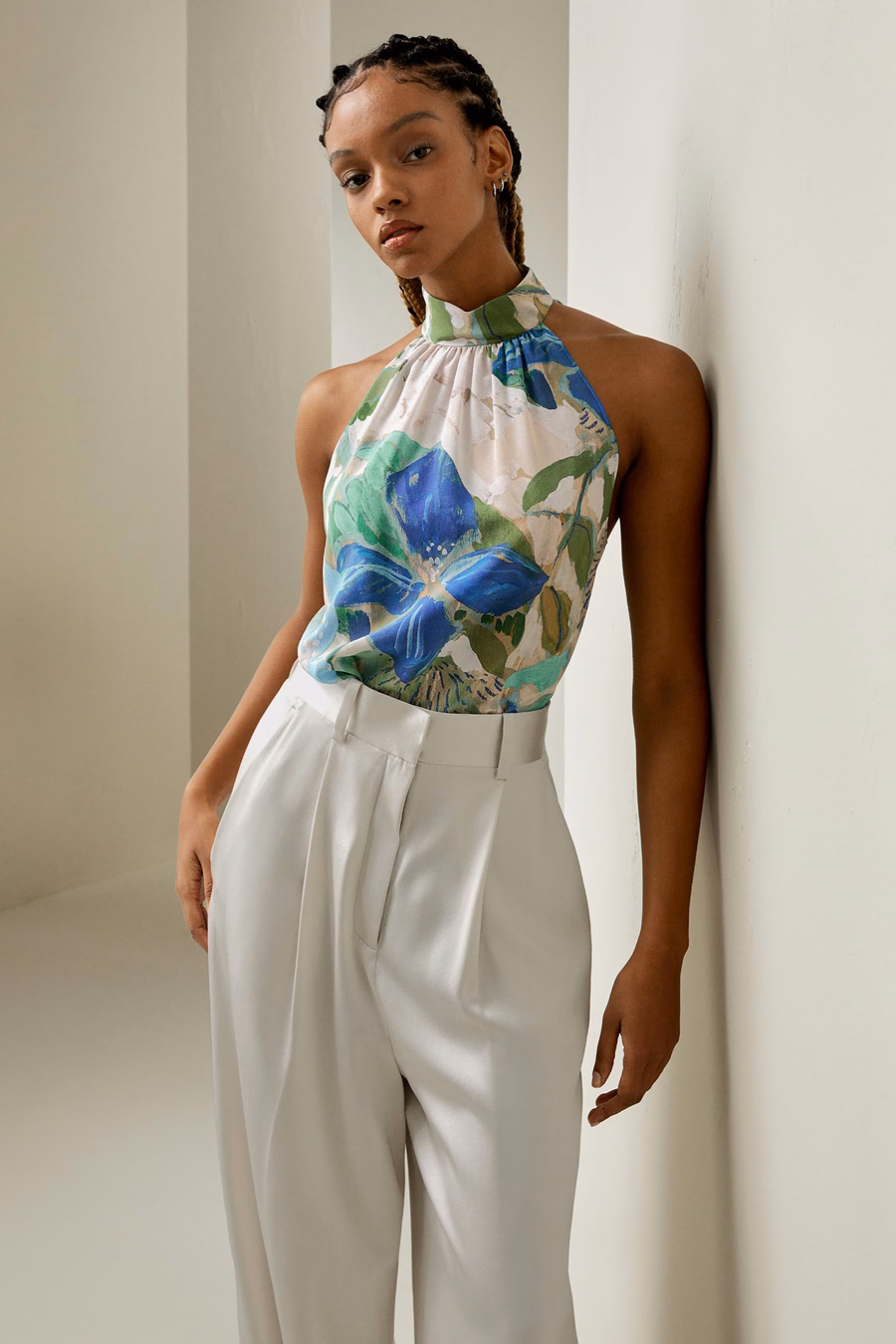 Top de seda Praslin con cuello alto