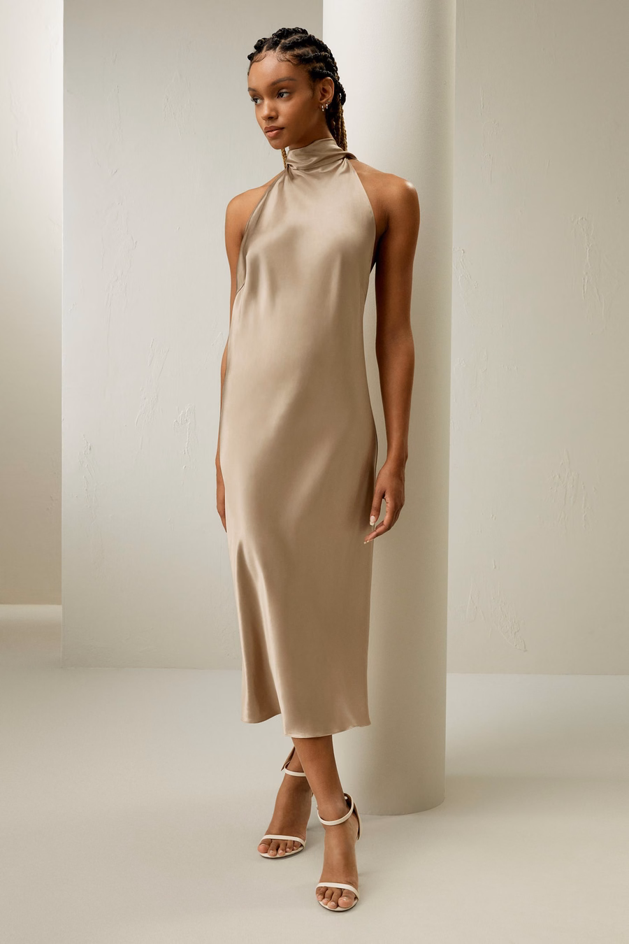 Vestido Midi de Seda con Cuello Halter