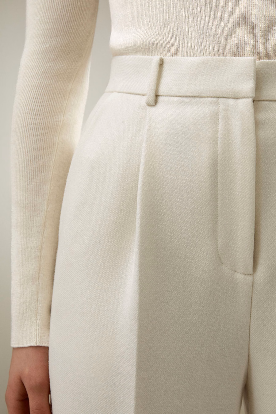 Pantalones de negocios de media altura