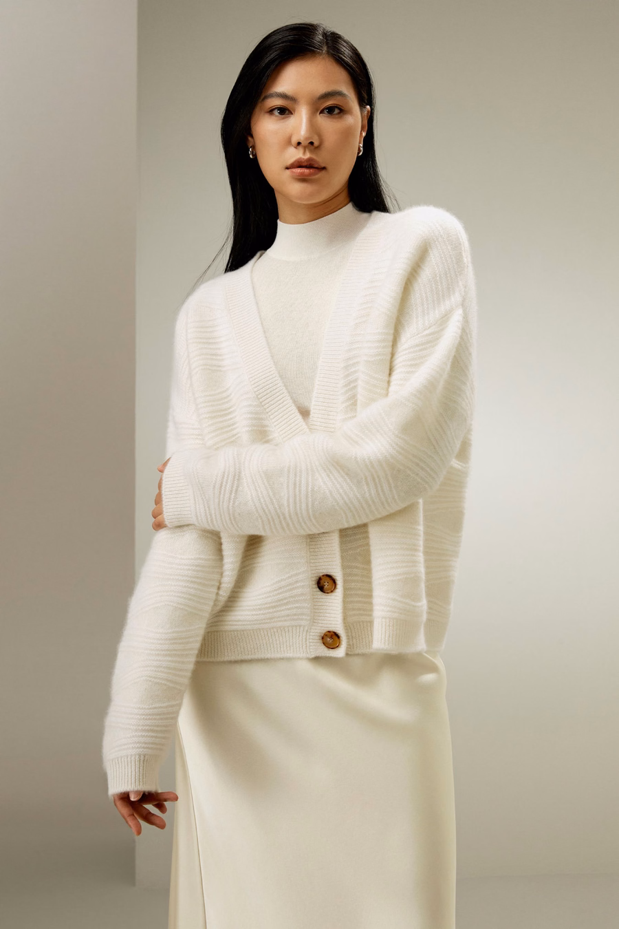 Chaqueta de cachemira con textura de ondas de agua