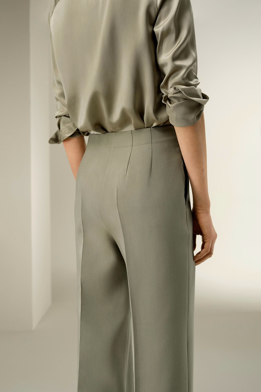 Pantalones de campana de seda y lana