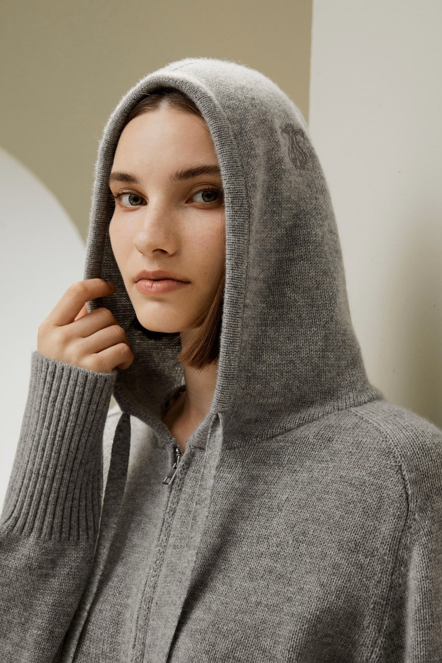 Sudadera de Lana y Cachemira con Cierre Corto