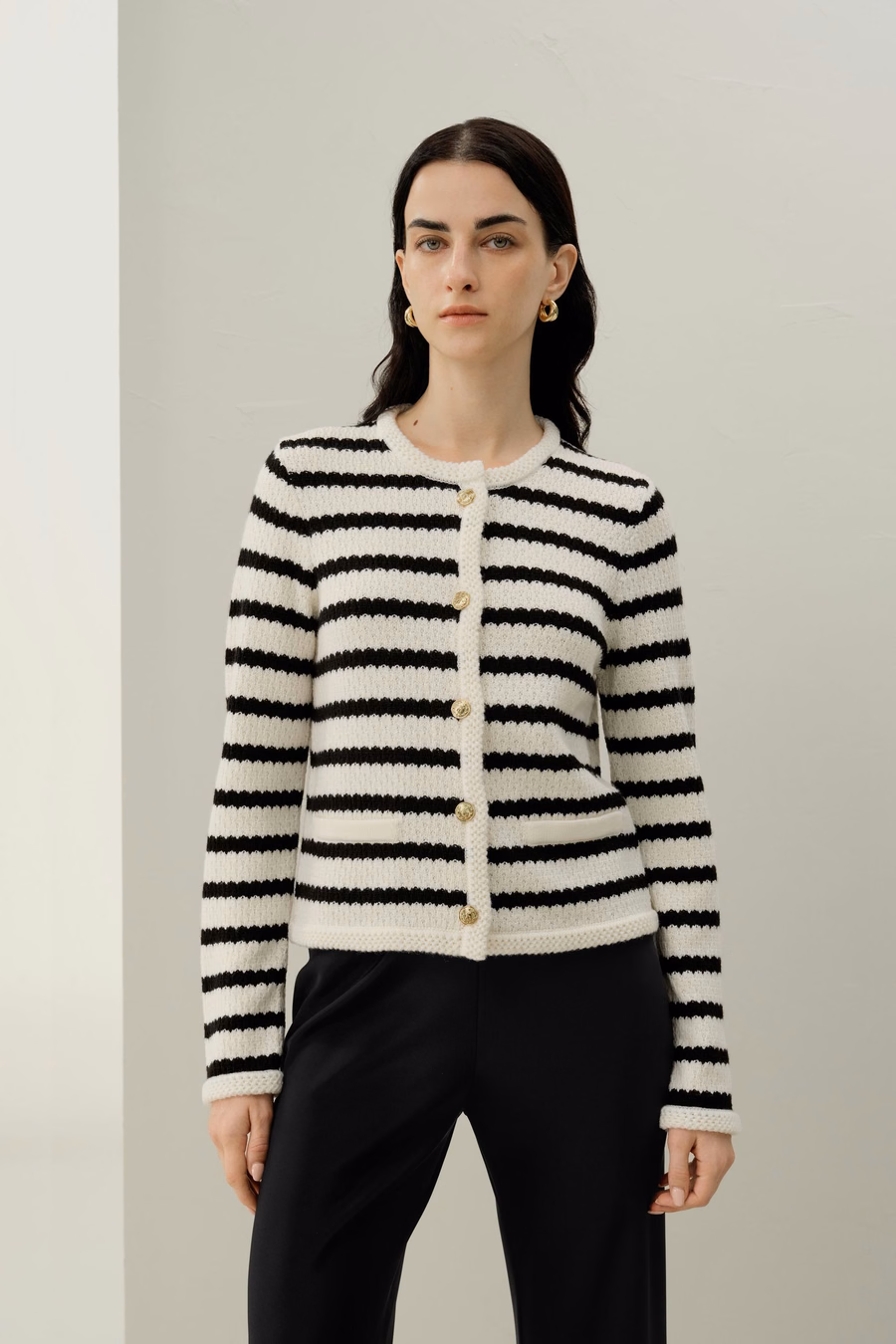 Cardigan de lana de ganchillo a rayas