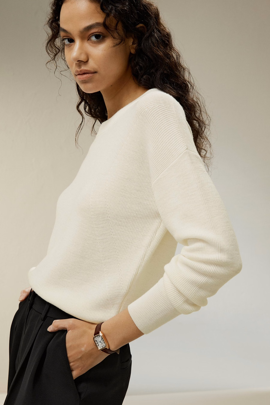 Suéter de cuello redondo de lana merino ultrafina