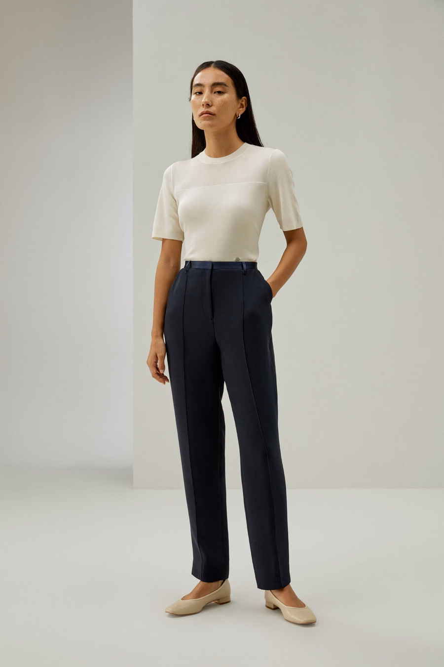 Pantalones ajustados sofisticados y ajustables en los tobillos