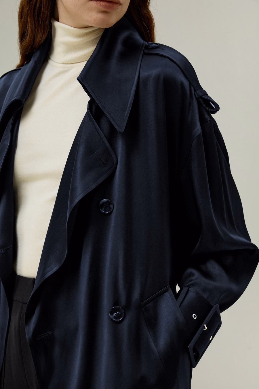Trench oversized de seda