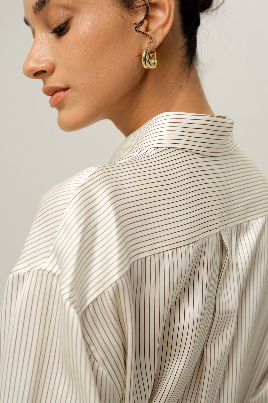 Camisa de seda charmeuse con rayas